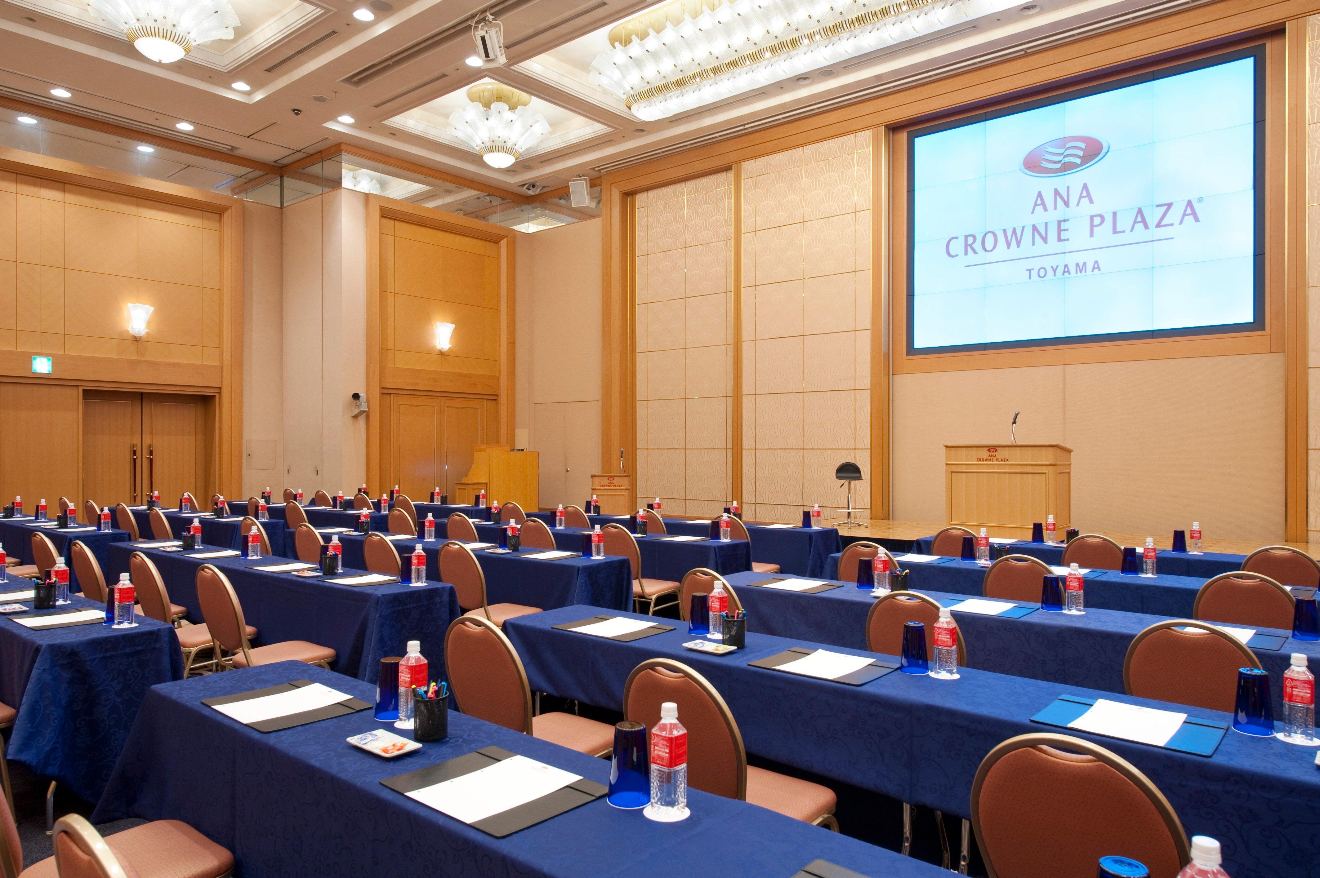 Hotel Ana Crowne Plaza Toyama By Ihg Exterior foto
